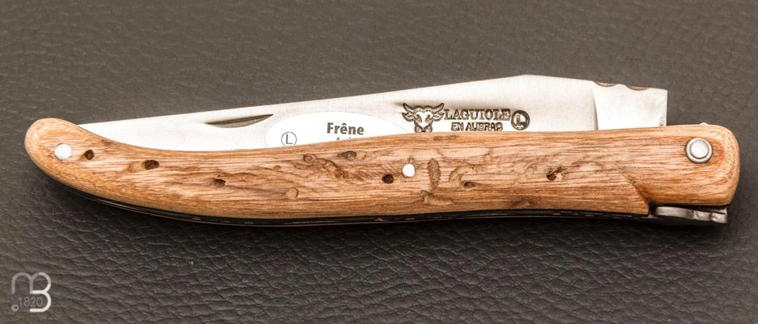 Couteau Laguiole En Aubrac 12 Cm Manche Frêne Vieilli 4 Couteau Laguiole En Aubrac 12 Cm Manche Frêne Vieilli – Image 4