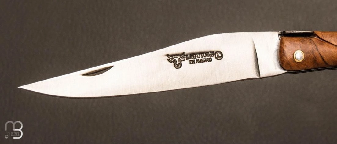 Couteau Laguiole En Aubrac 12 Cm Manche Loupe De Teck 3 Couteau Laguiole En Aubrac 12 Cm Manche Loupe De Teck – Image 3