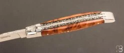 Couteau Laguiole En Aubrac Thuya Doubles Platines -Laguiole Soldes Boutique Couteau Laguiole en Aubrac Thuya DB 3 zoom