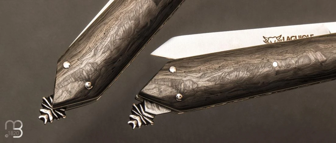 Couteau "Bee Back Custom Laguiole En Aubrac Damas Carbone 3 Couteau "Bee Back Custom Laguiole En Aubrac Damas Carbone – Image 3