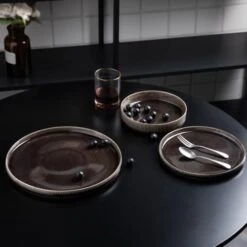 Laguiole Service 18 Pièces Marron - "cappuccino"